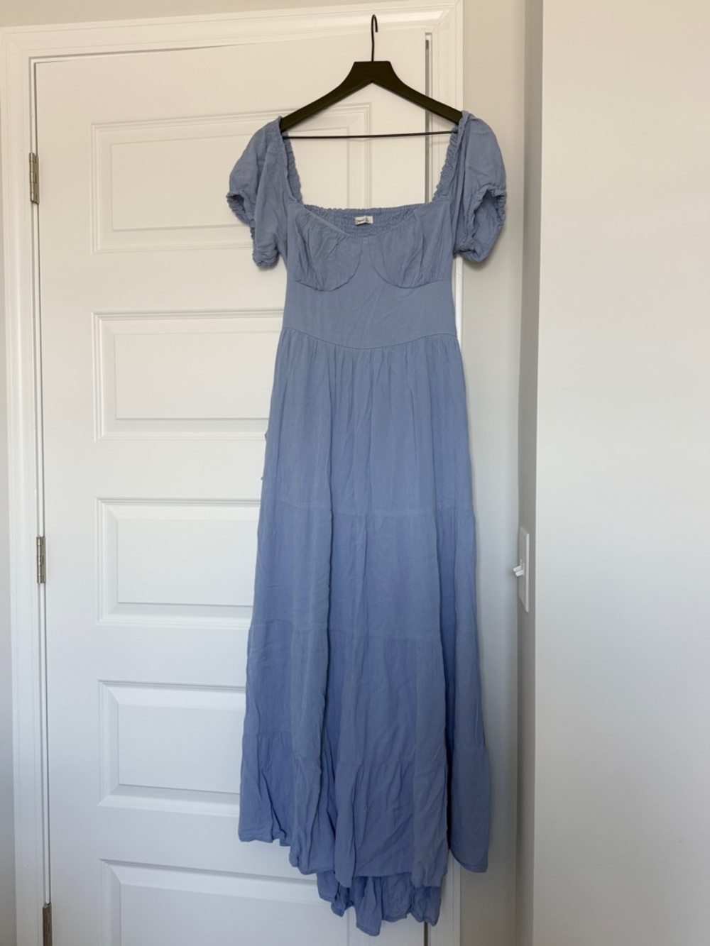 Hollister Light Blue Puff-Sleeve Tiered Maxi Dress